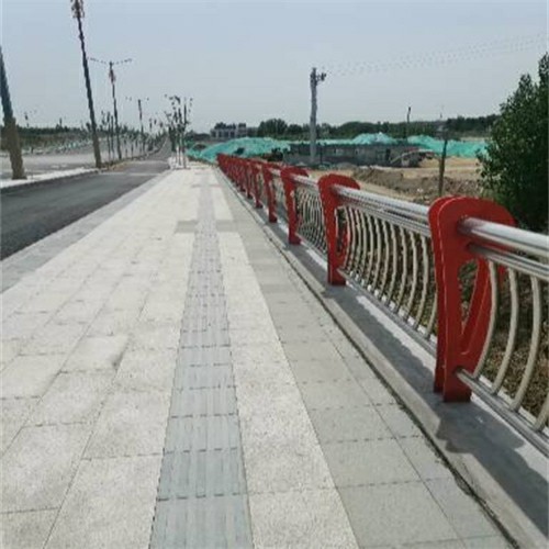 秦皇島不銹鋼碳素復(fù)合管 -不銹鋼碳素復(fù)合管 免費寄樣