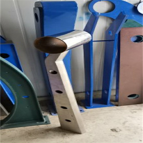 鹽城不銹鋼復(fù)合管護(hù)欄廠家-報(bào)價(jià)