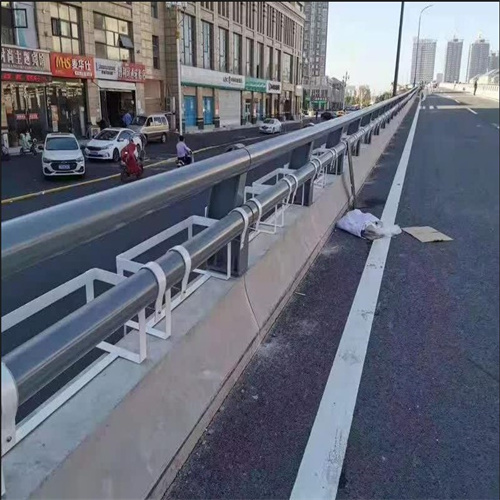 揚州不銹鋼復合管護欄口碑評價