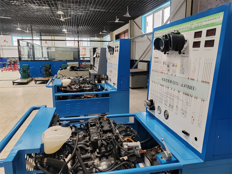 張家口家門口的新能源汽車維修工程師男生學(xué)什么好