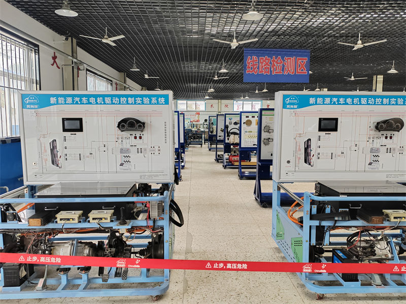 無極學汽修有前途嗎專注汽修教育三十年