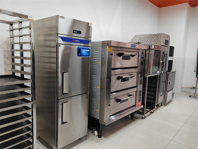 石家莊專業(yè)的西點(diǎn)開店班女生學(xué)啥專業(yè)