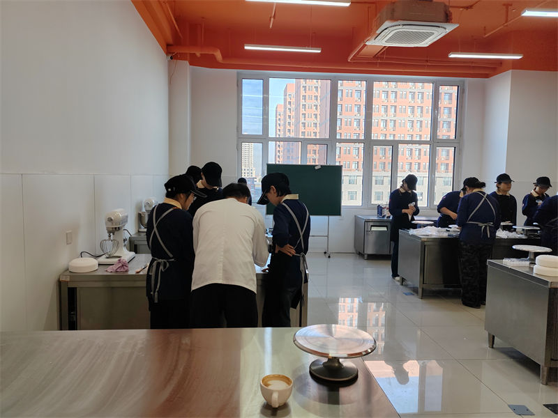 衡水口碑好的西點(diǎn)創(chuàng)業(yè)班報名電話多少