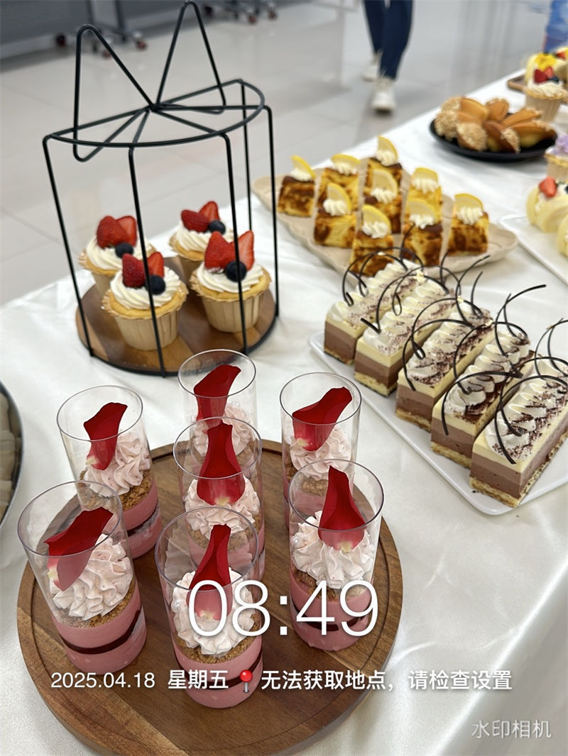 學(xué)西點(diǎn)烘焙上什么技校好?附近的烹飪學(xué)校哪家好