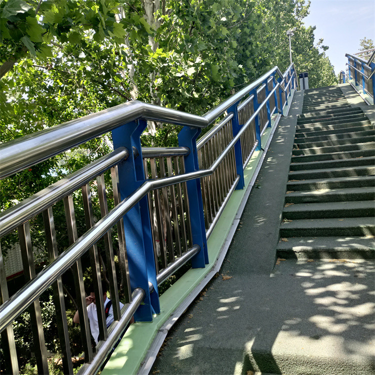 河道防护桥梁护栏批发零售本地厂家