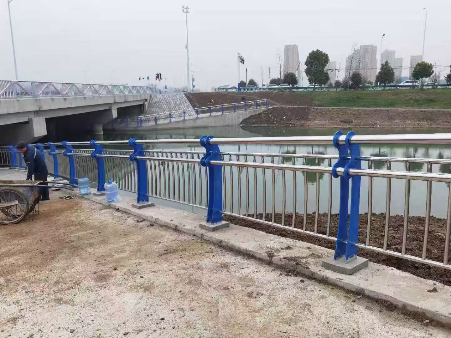 襄樊復(fù)合管護欄不銹鋼哪家好