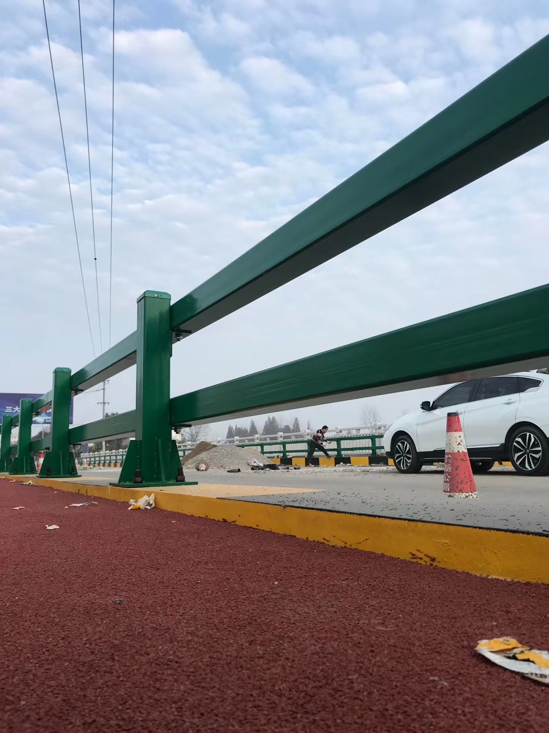 瓊中縣木紋轉(zhuǎn)印不銹鋼護欄本地廠家