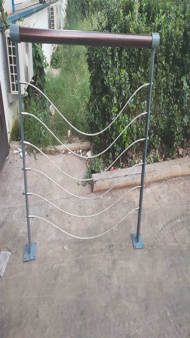 舟山不銹鋼復(fù)合管人行道護(hù)欄供應(yīng)