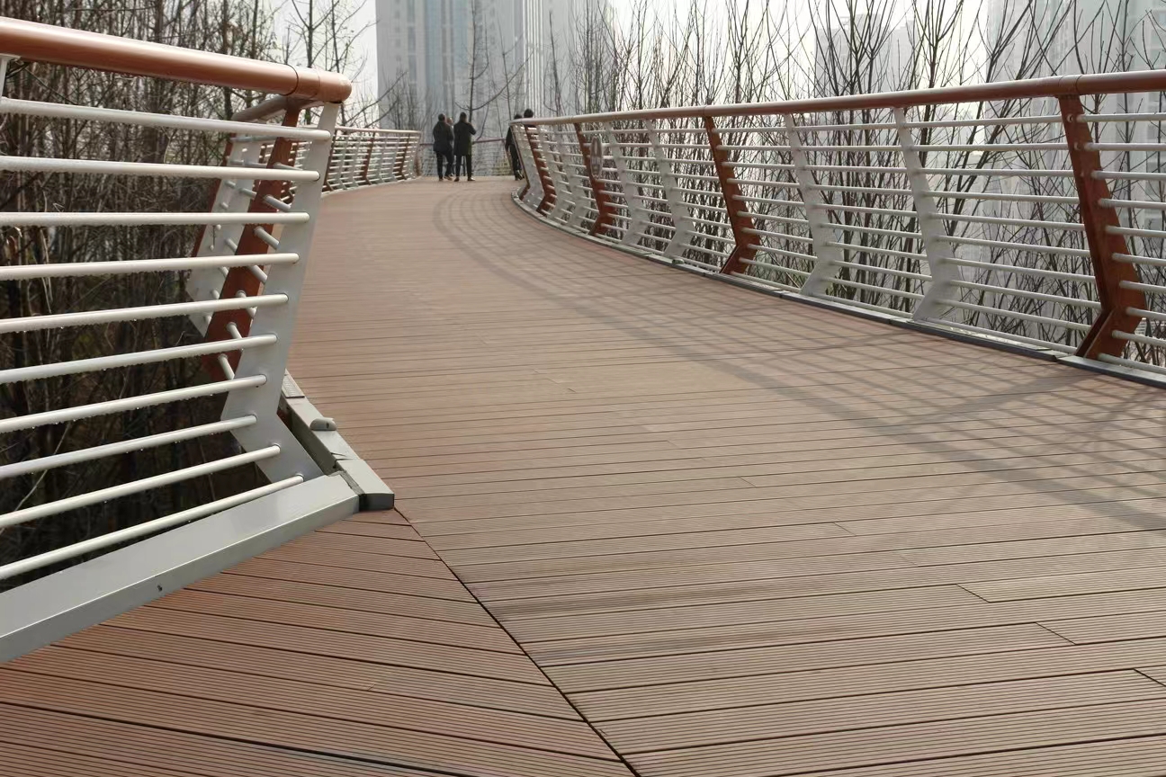 西安橋梁不銹鋼復(fù)合管護欄廠家