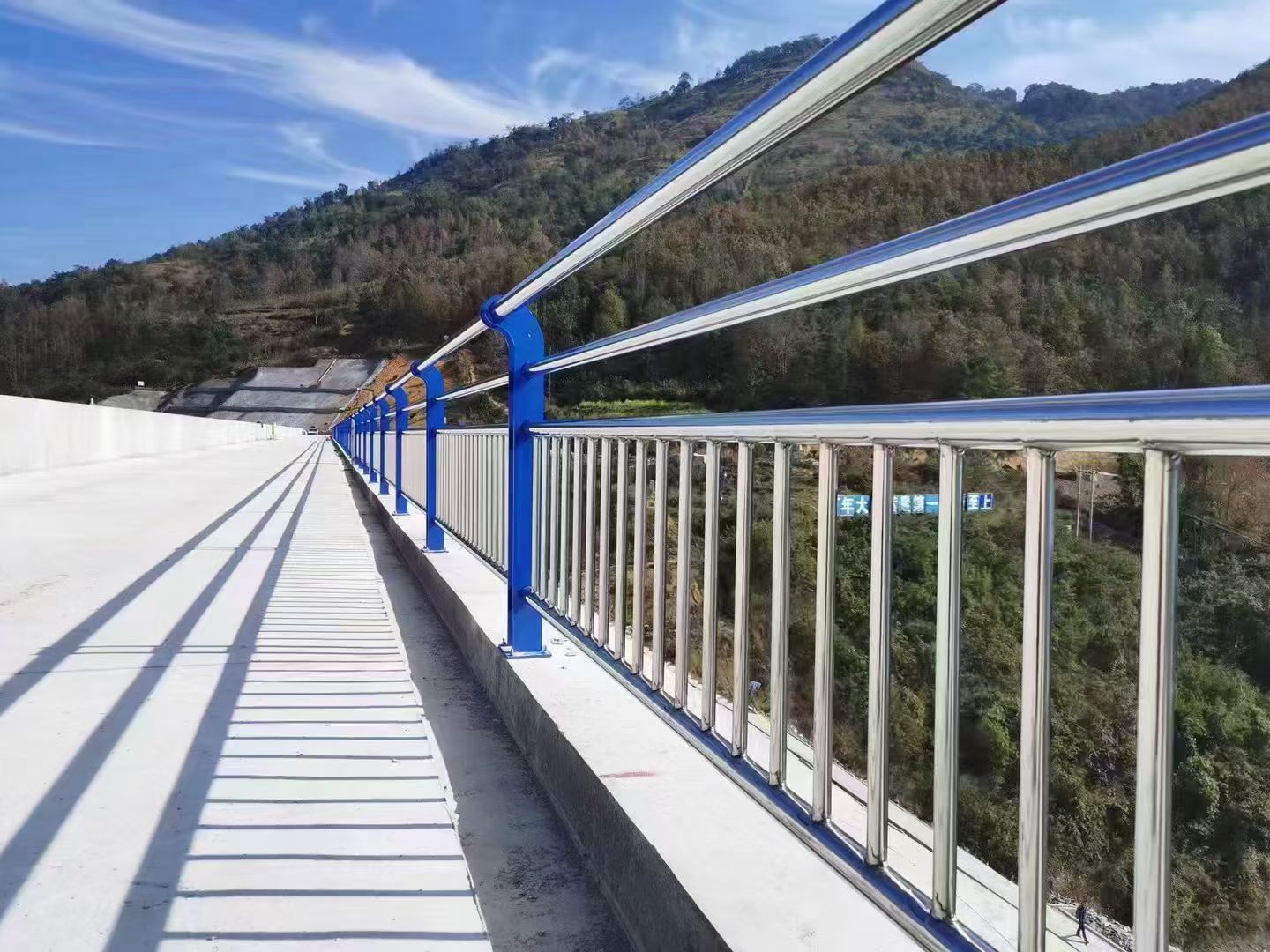 鐵嶺河道不銹鋼復合管護欄定制