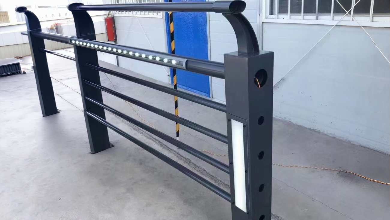 護欄不銹鋼復(fù)合管一站式采購商