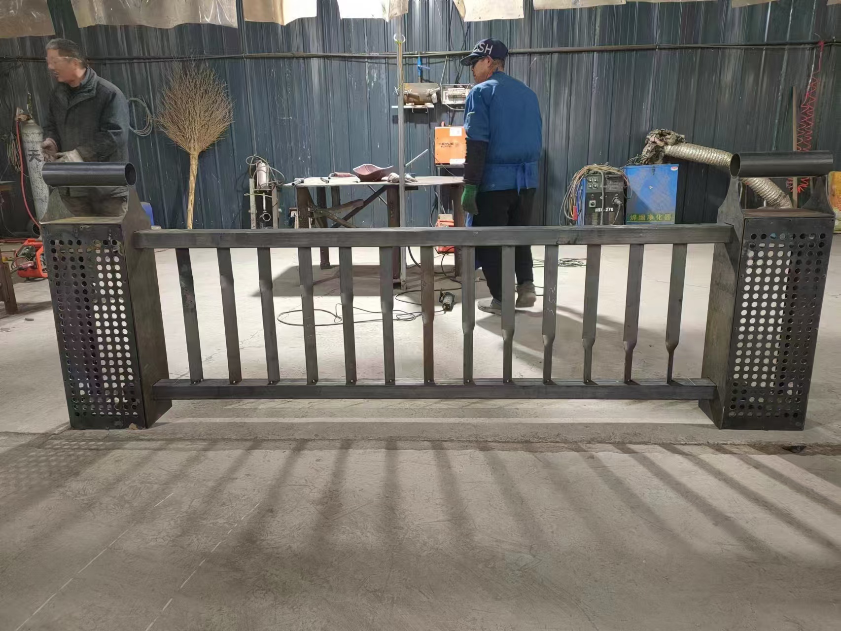 天津不銹鋼立柱貨源充足