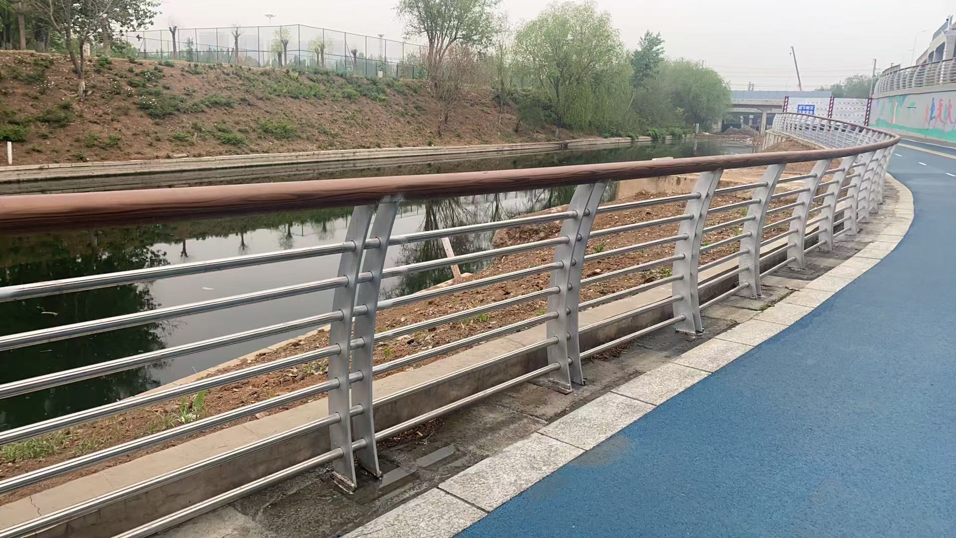 廊坊河道護欄質(zhì)優(yōu)價廉