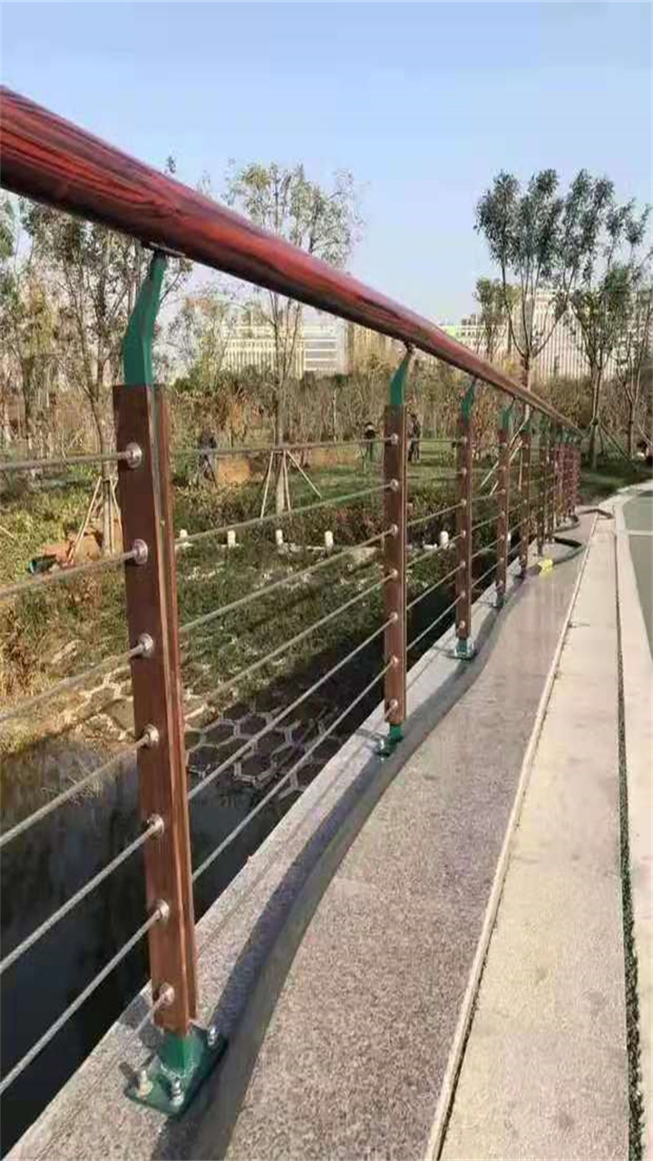 唐山河道不銹鋼絲繩欄桿廠家