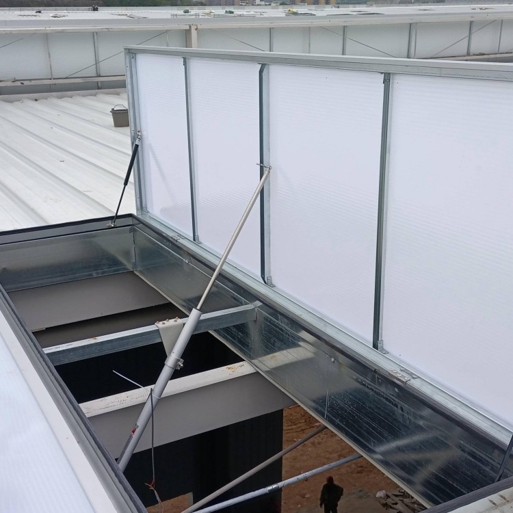 一字采光通風(fēng)天窗現(xiàn)貨齊全