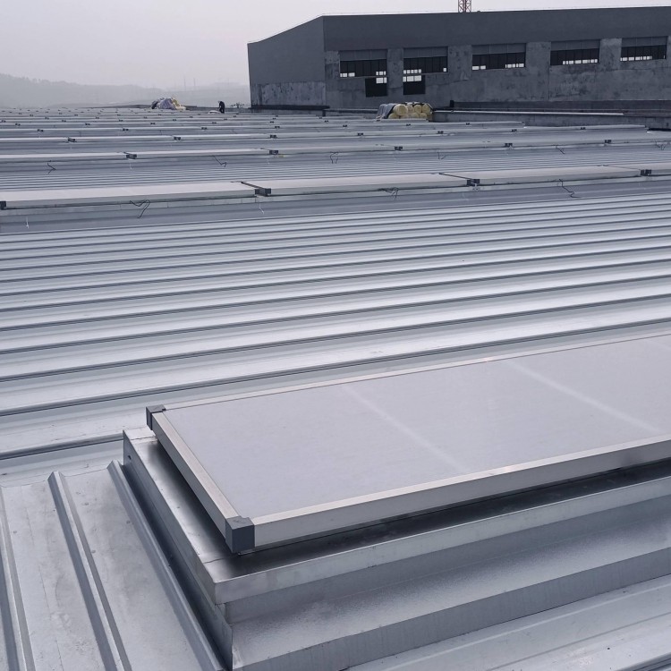 鋼結(jié)構(gòu)通風(fēng)采光天窗型號(hào)齊全