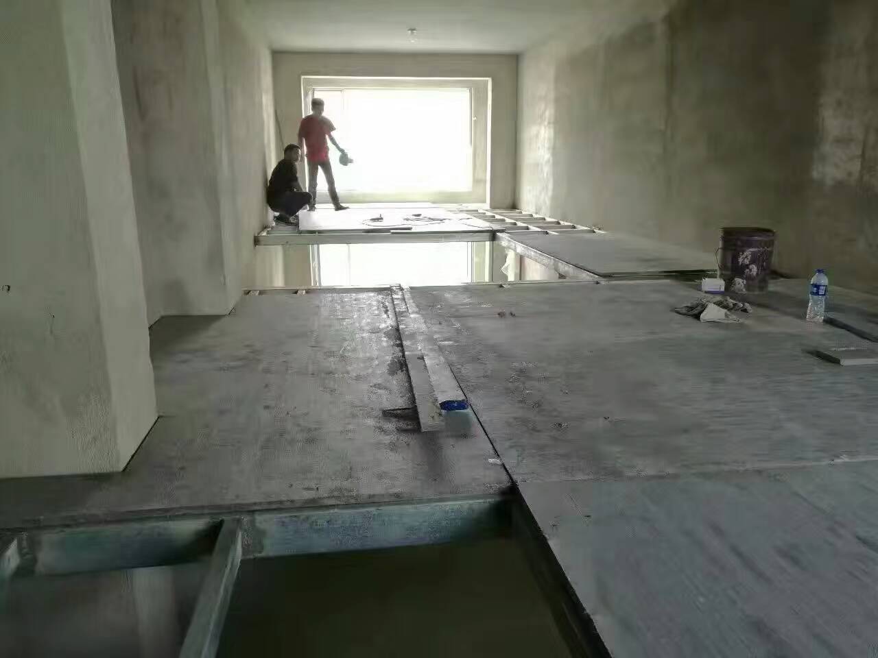 水泥纖維樓層板價格低廉品質(zhì)優(yōu)越