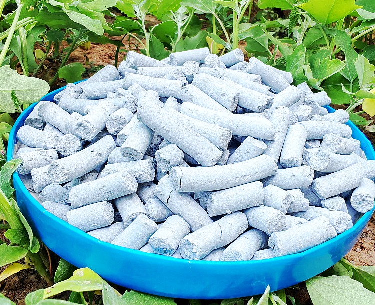 柱狀氫氧化鈣用于土壤中和圖片