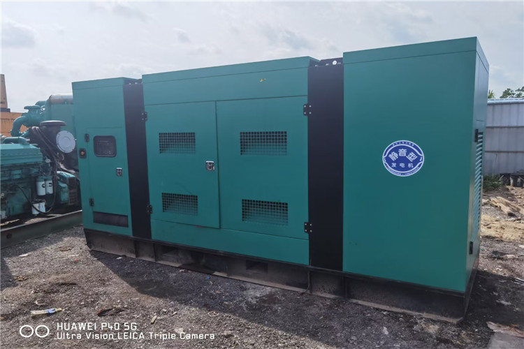 洞頭柴油發(fā)電機組租賃文明禮貌服務