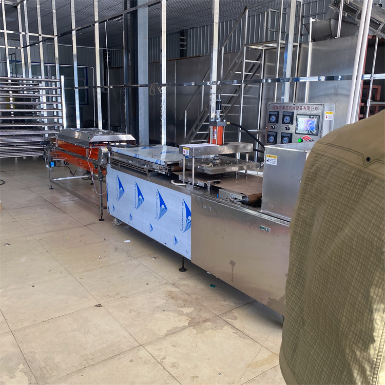 江蘇靖江筋餅機(jī)趨于大眾化