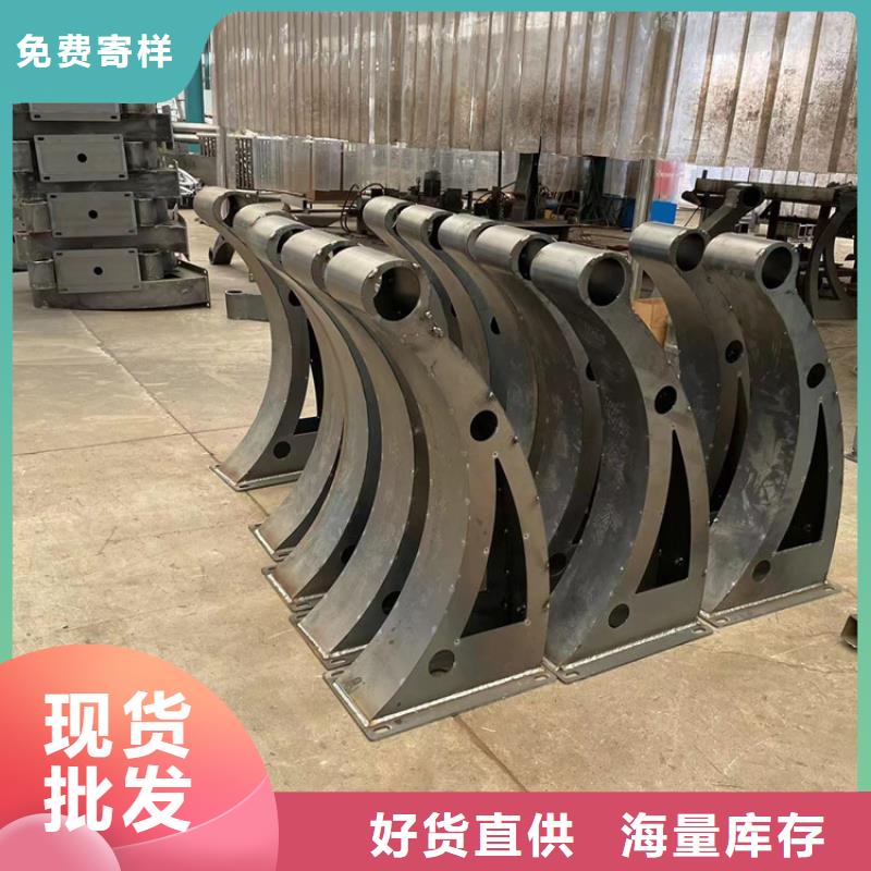 哈爾濱有現(xiàn)貨的防撞燈光護(hù)欄廠家