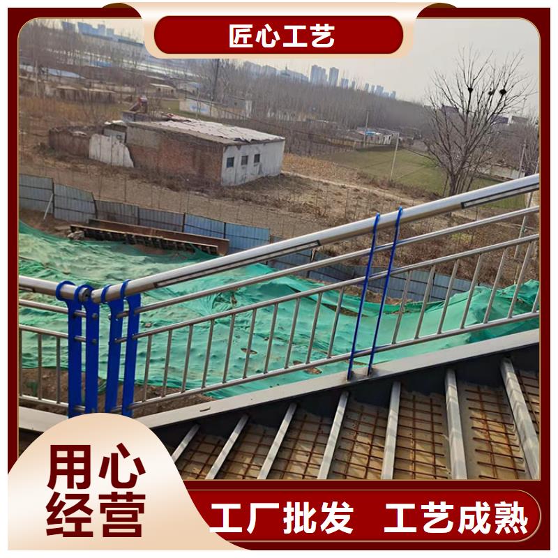 太原規(guī)格齊全的景觀仿木紋護(hù)欄供貨商