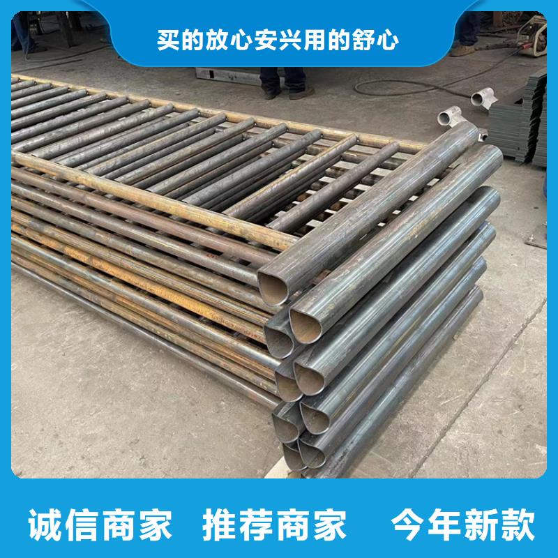 包頭規(guī)格齊全的不銹鋼復(fù)合管人行道護(hù)欄銷售廠家