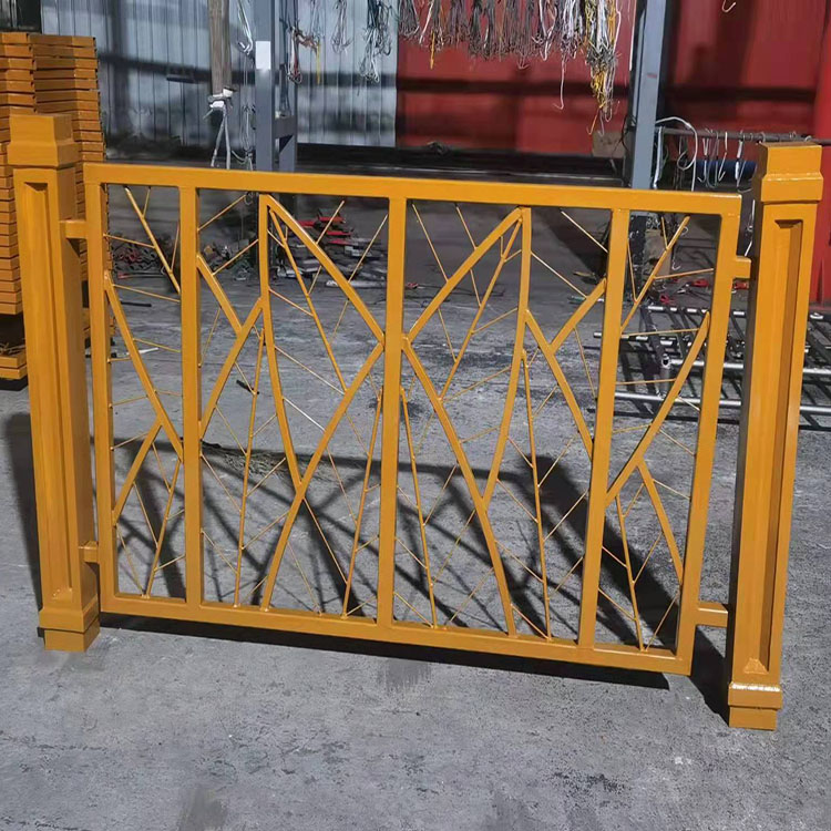 買燈光防撞護(hù)欄全國統(tǒng)一價