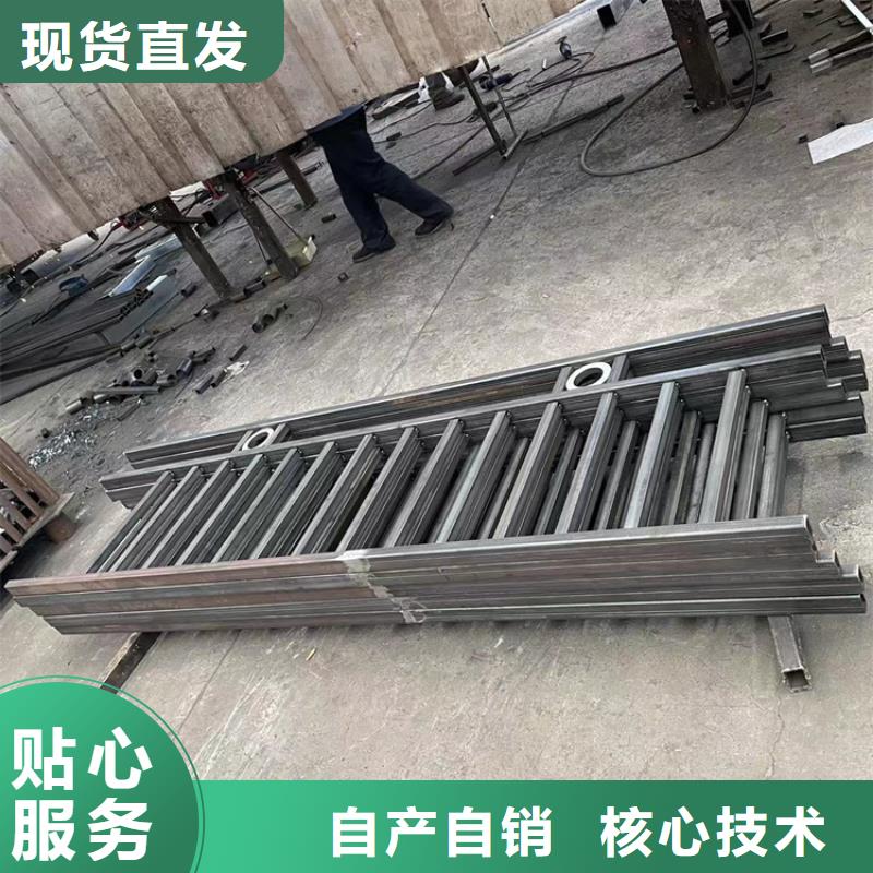 河南南陽(yáng)不銹鋼景觀仿木紋欄桿今日行情已更新