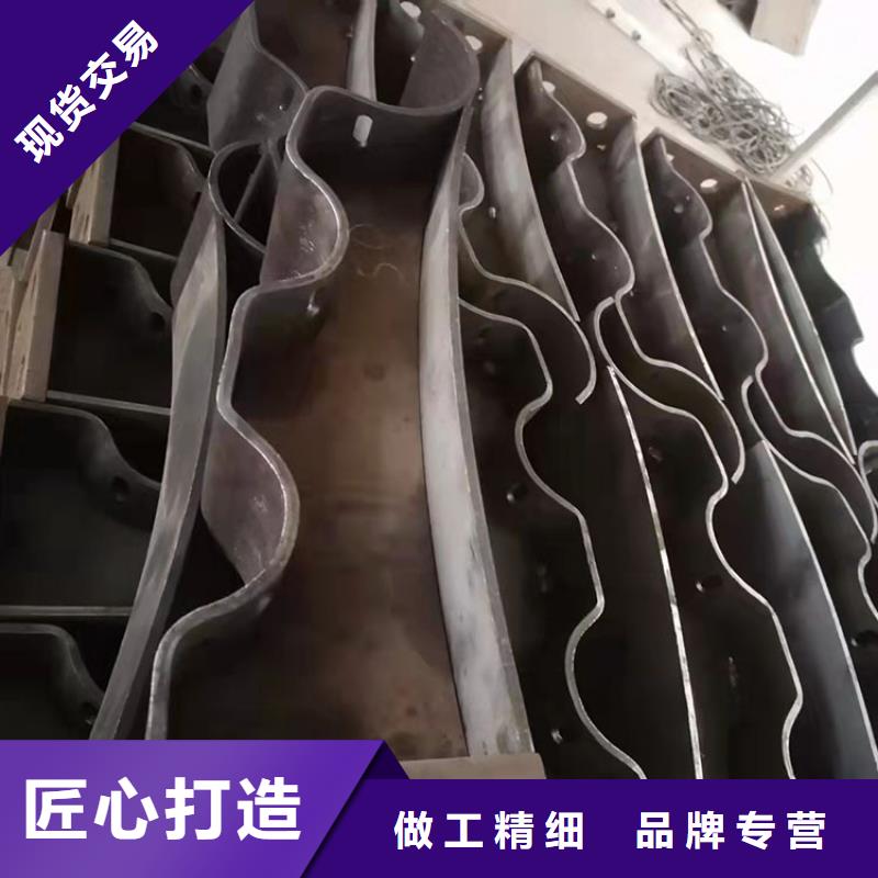 齊齊哈爾人行道護(hù)欄專注護(hù)欄，質(zhì)量可靠