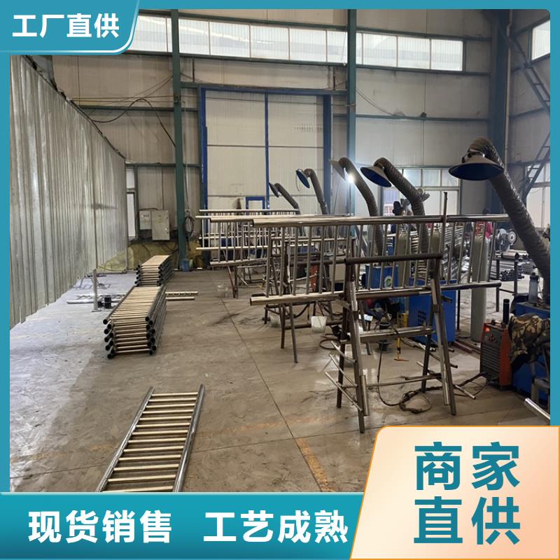 丹東304不銹鋼復(fù)合管橋梁護(hù)欄現(xiàn)貨齊全