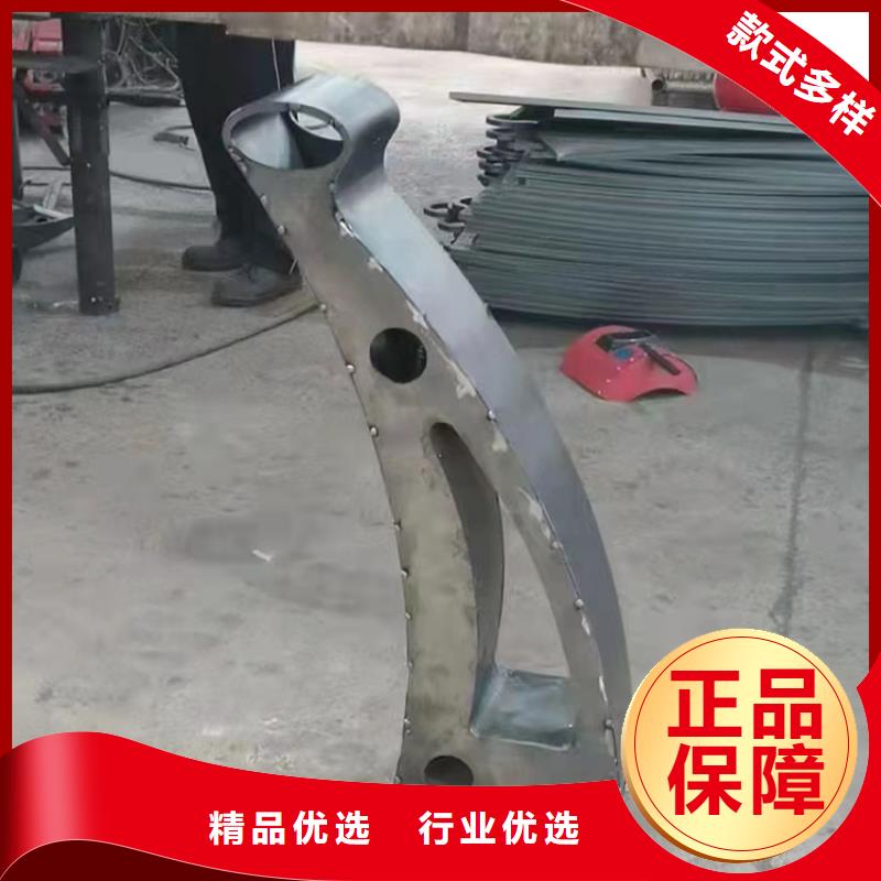 陜西省人行橫道隔離欄這是他家生產(chǎn)的防撞護(hù)欄