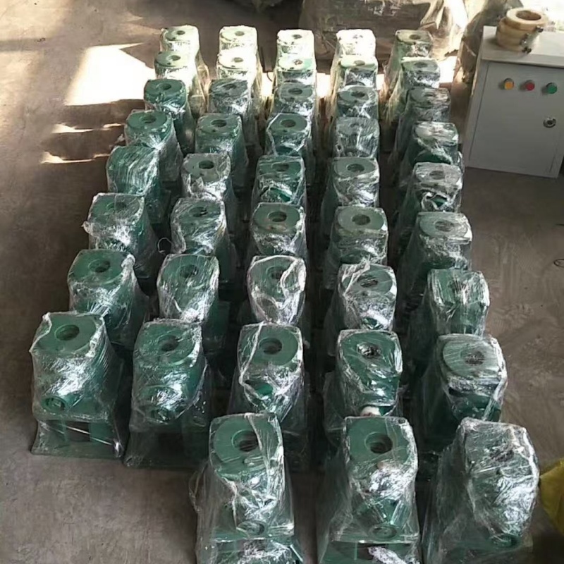 平頂山新華啟閉機(jī)手搖啟閉機(jī)、啟閉機(jī)手搖啟閉機(jī)廠家_大量現(xiàn)貨