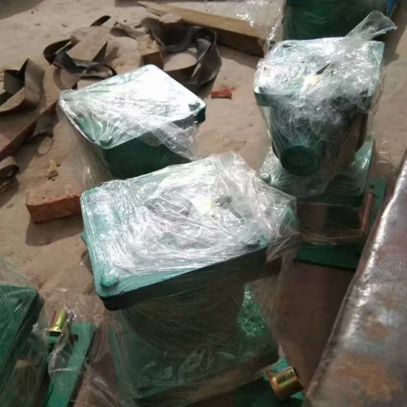 廠家定制螺桿式啟閉機(jī)