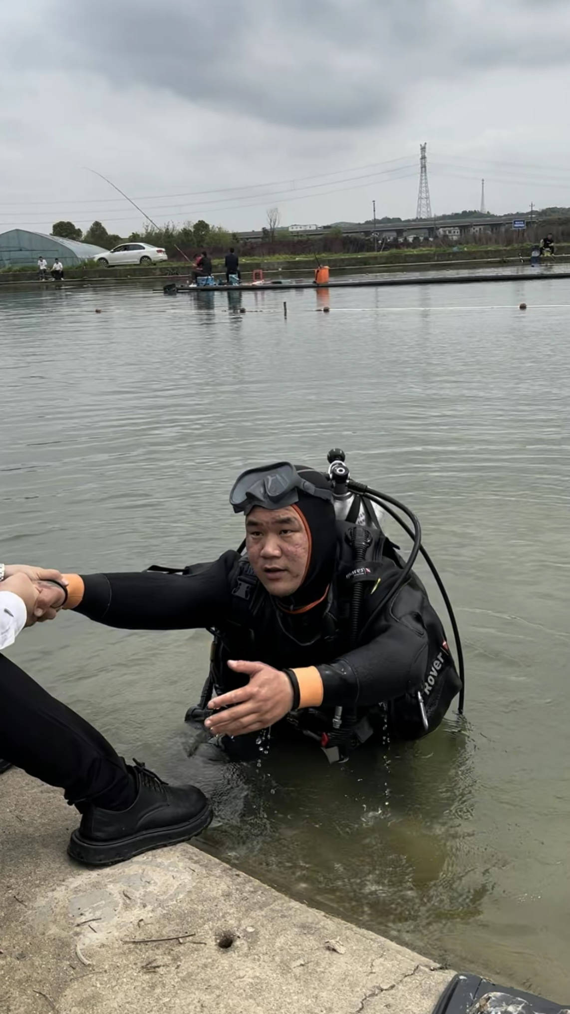 宜賓潛水員水下作業(yè)誠(chéng)信經(jīng)營(yíng)