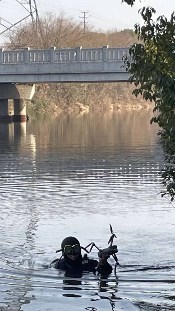 鐵嶺水下搜救專業(yè)打撈團(tuán)隊