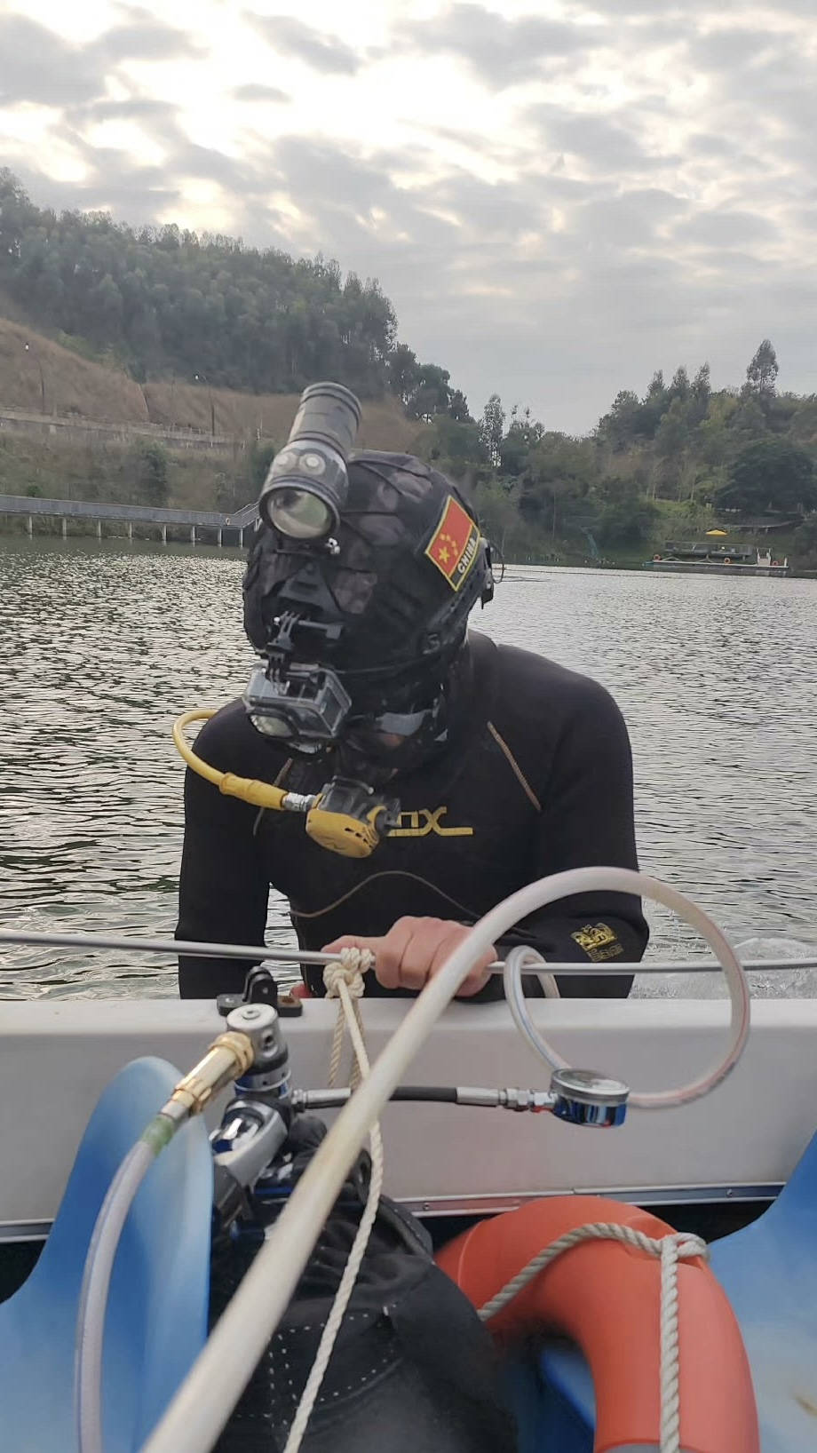 岳塘水下打撈_水下打撈服務價格透明