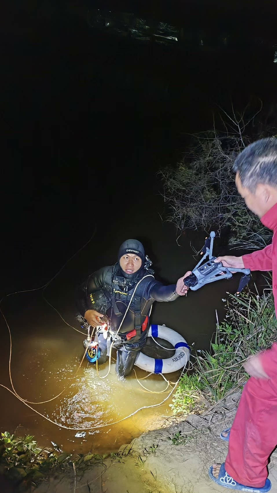 承德水下打撈設(shè)備專業(yè)打撈團(tuán)隊(duì)