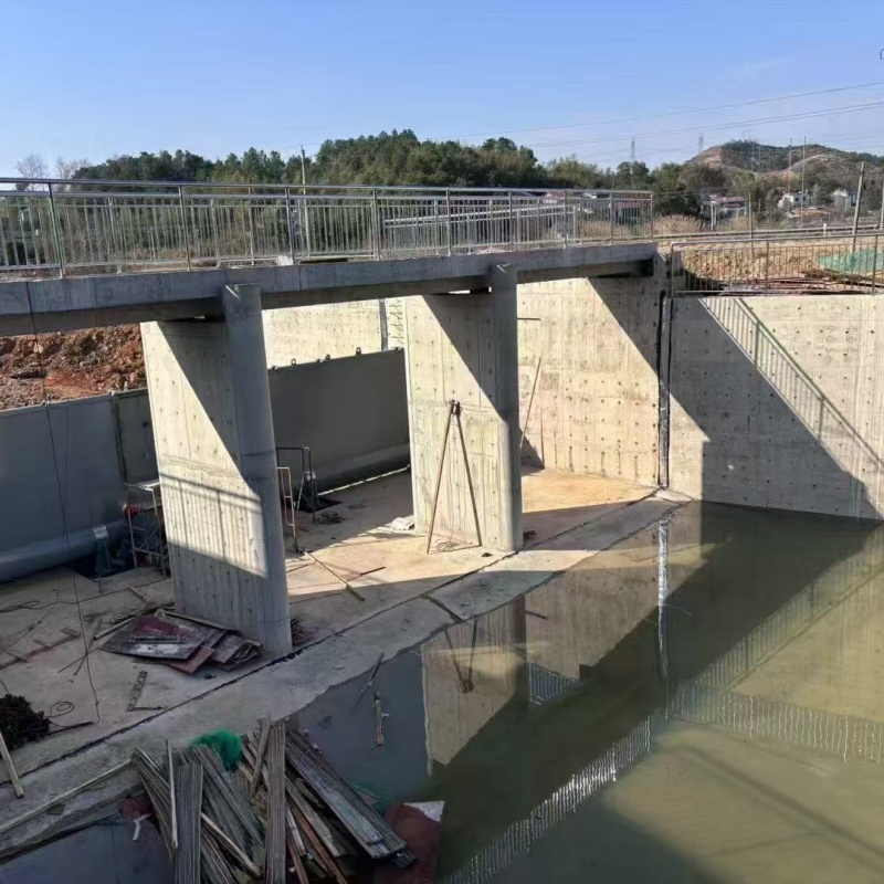 翻板閘門供應(yīng)液壓啟閉機多種規(guī)格可選