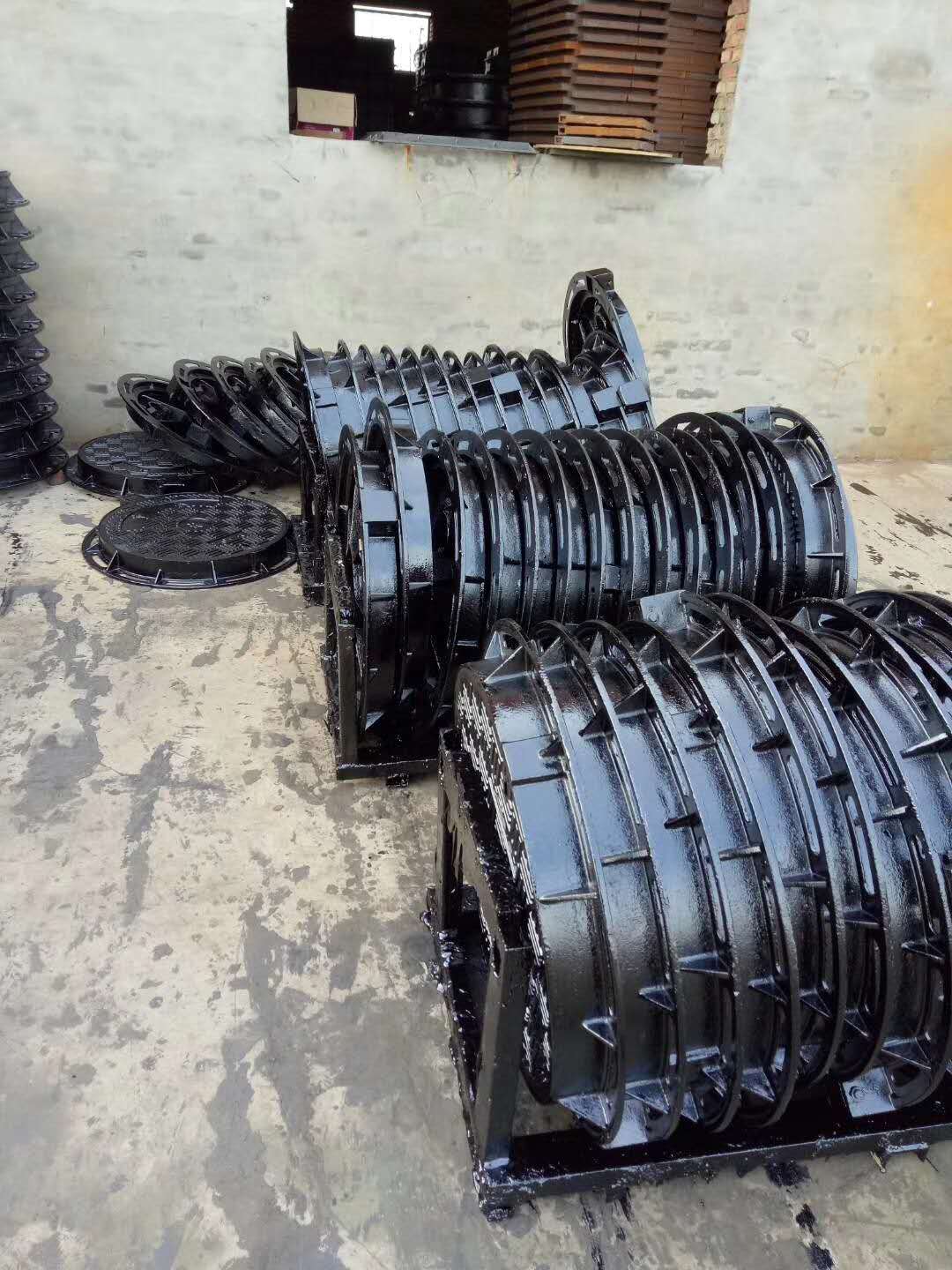  球墨鑄鐵格柵  低價(jià)促銷 本地生產(chǎn)廠家