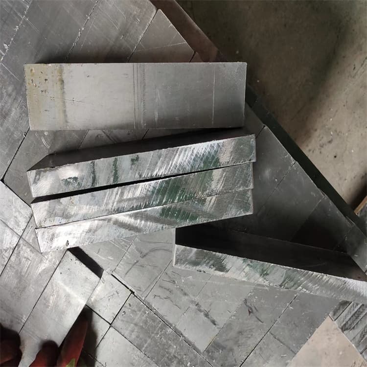 工業(yè)配重梯形鉛塊廠家價(jià)格優(yōu)惠