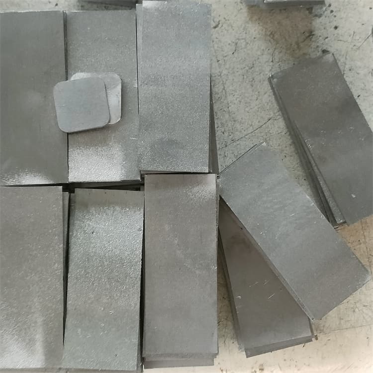 同質(zhì)量鉛塊，我們價格更合理