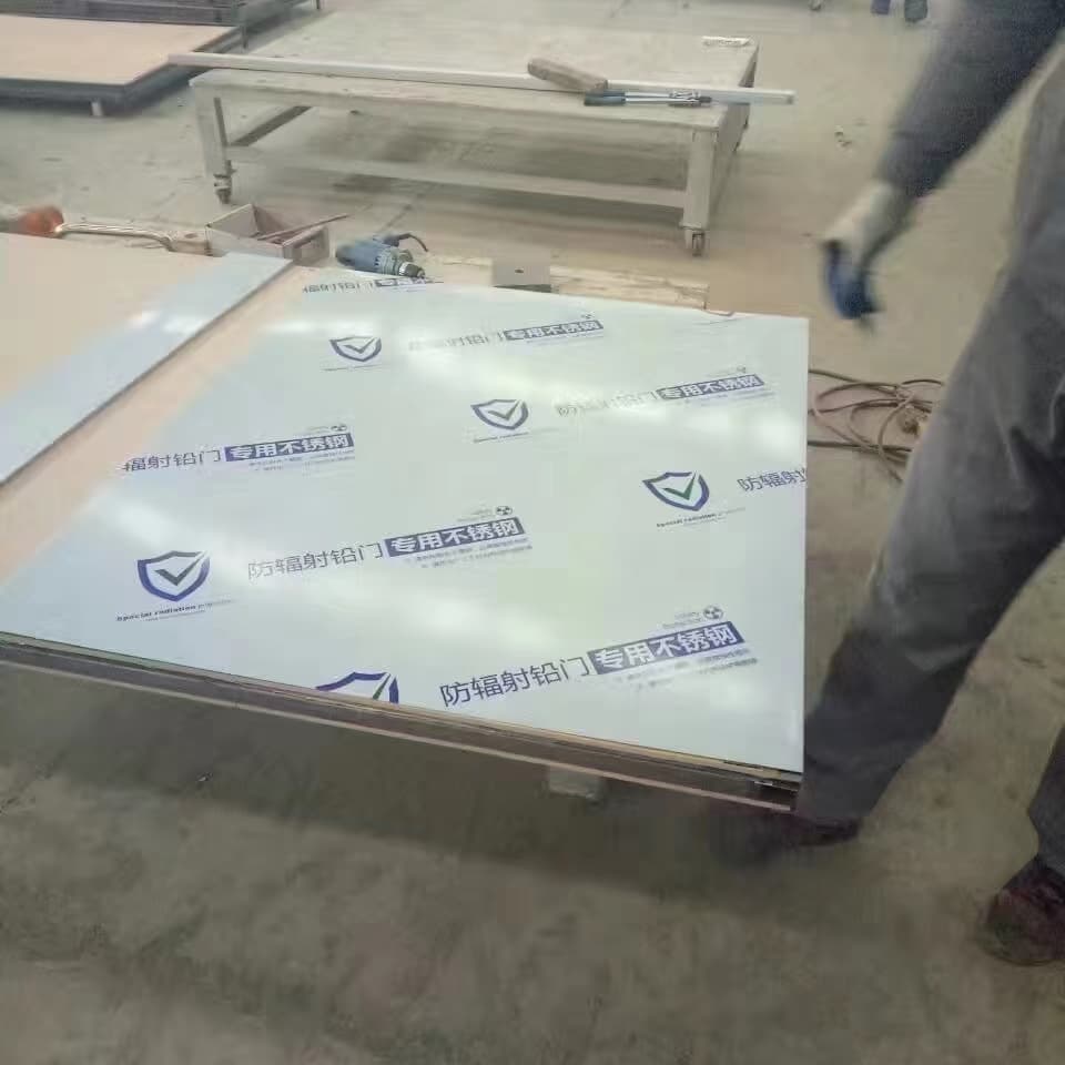 鉛門手動防護(hù)鉛門規(guī)格齊全