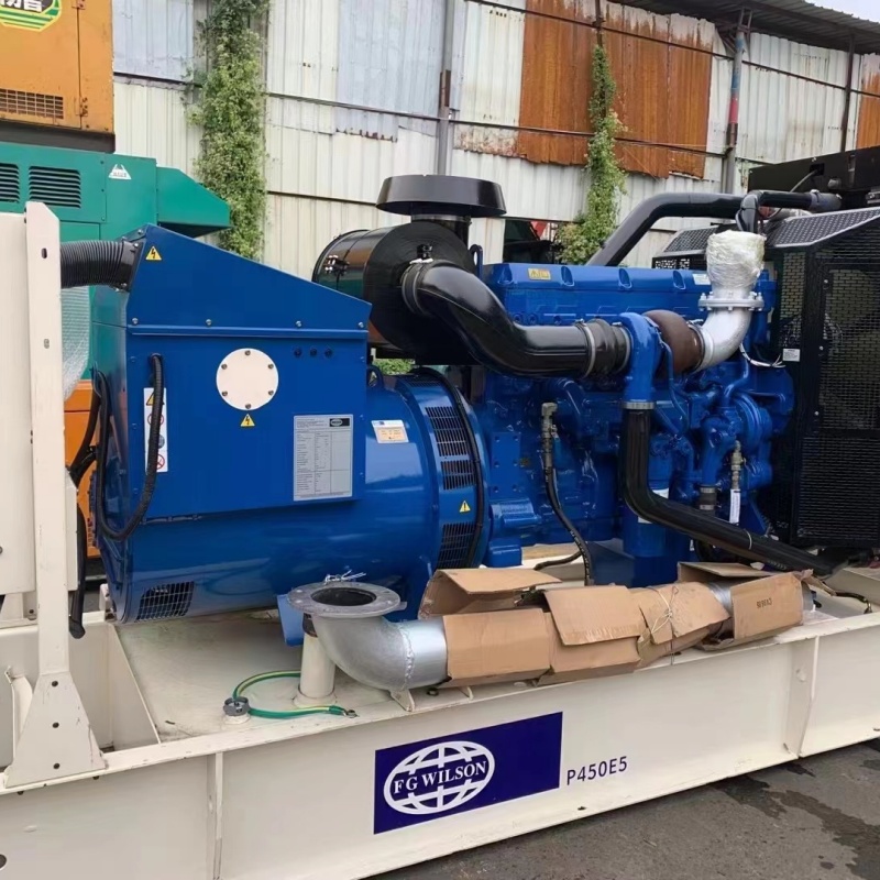 高壓發(fā)電機發(fā)電車3000kw發(fā)電機租賃細節(jié)展示