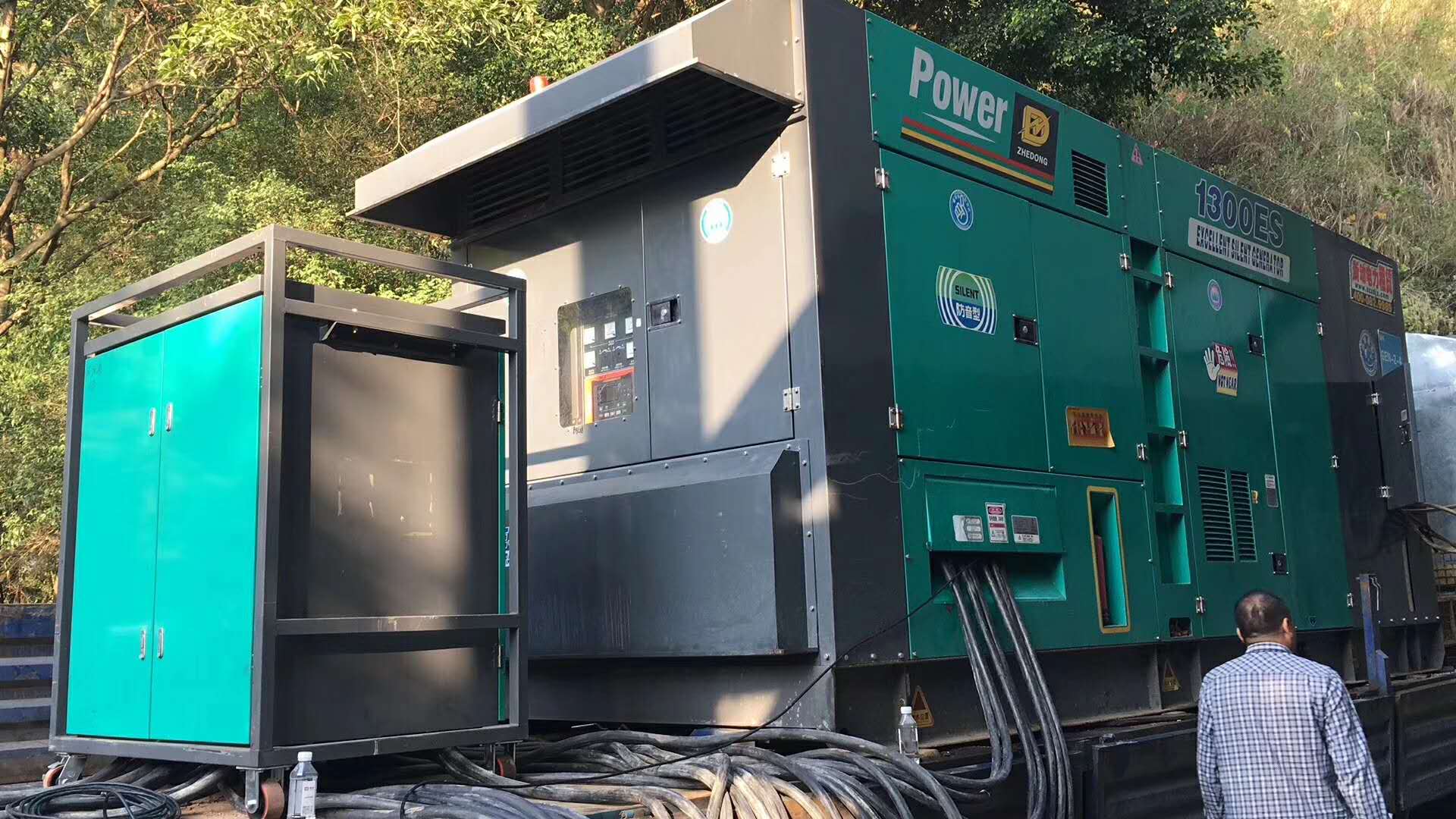 发电机/UPS电源出租租赁（本地公司）100KW/200KW/300KW/400KW发电机出租低价主推产品