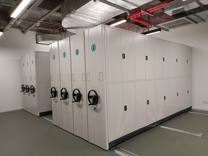 行業(yè)跟隨技術(shù)發(fā)展趨勢【世曄】檔案室手搖密集架