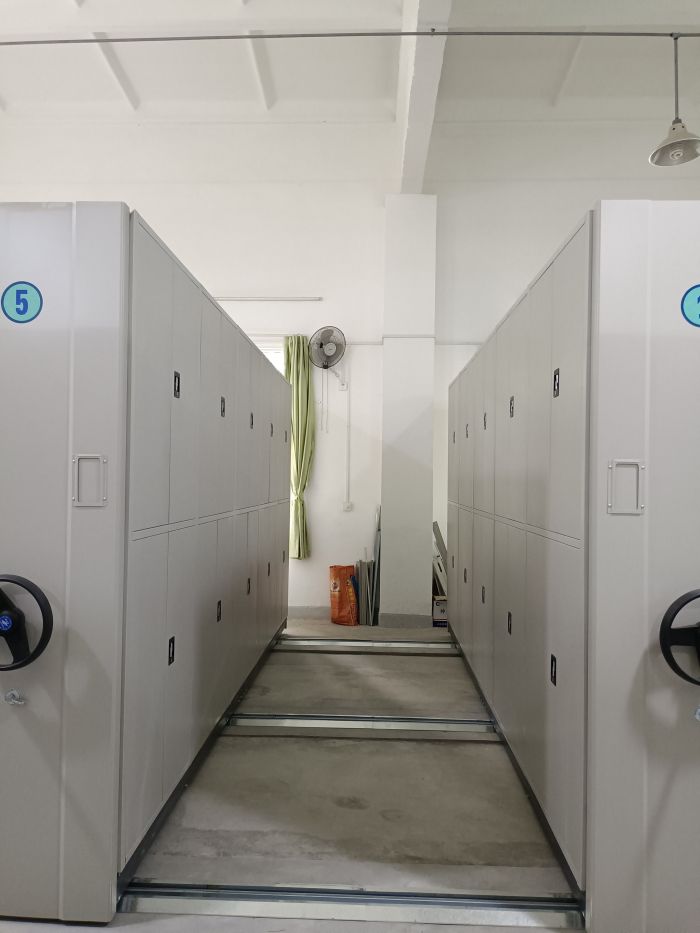 電動密集柜廠家手搖密集柜質(zhì)檢合格發(fā)貨