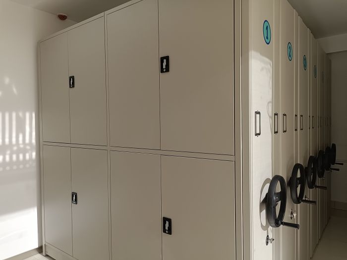 開拓創(chuàng)造【樺平】機(jī)械式手搖密集柜