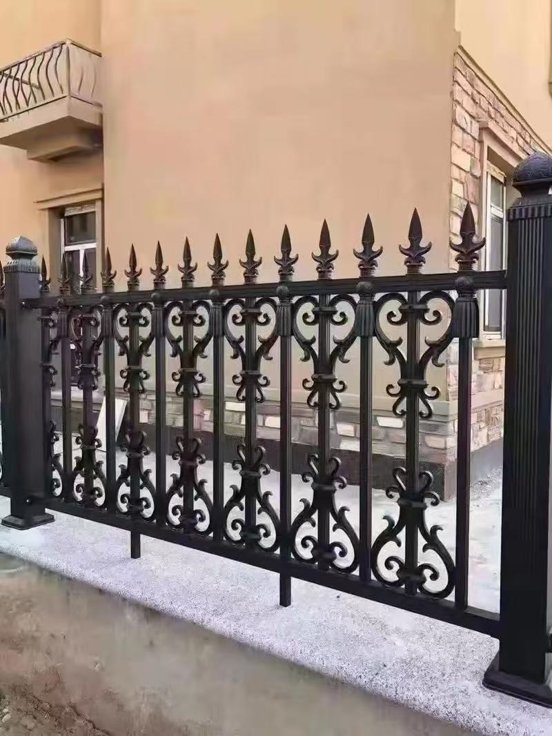 拉薩防撞護(hù)欄暢銷(xiāo)全國(guó)