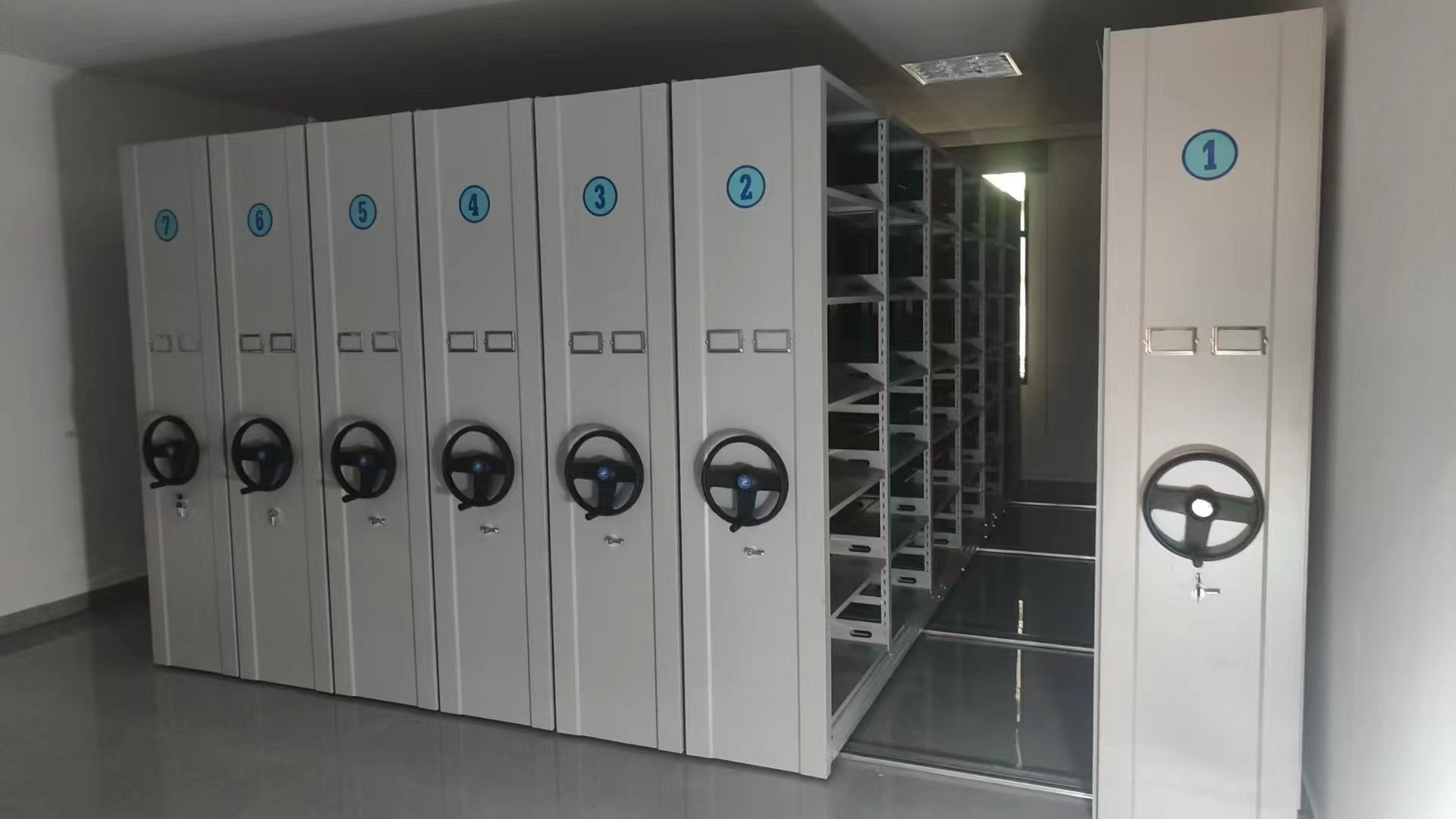 池州手搖密集柜密集架現(xiàn)貨充足